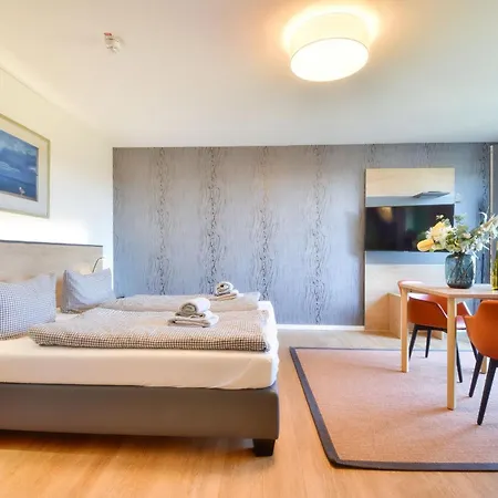 Teichhuhn 41 Im Wreecher Idyll Ruegen By Ruyastay Putbus